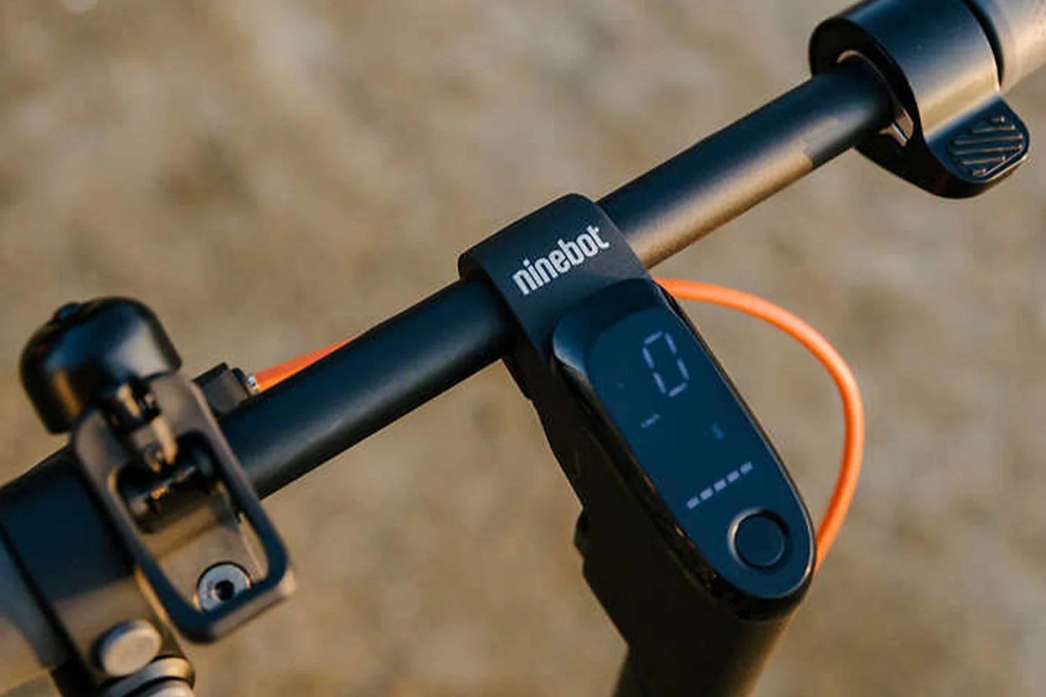 Emmo Segway Ninebot F2 Pro KickScooter